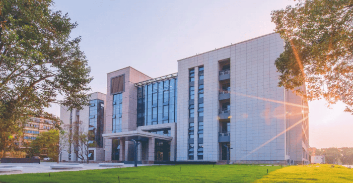 华东交通大学就业怎么样？毕业就端“铁”饭碗，稳定待遇好！