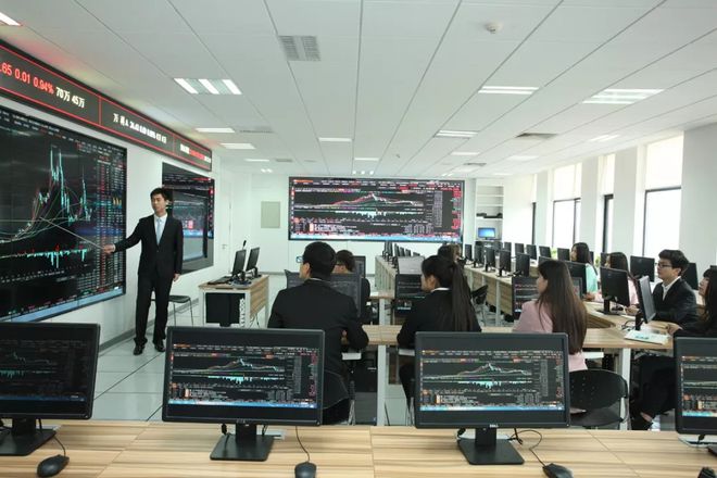模拟外汇比赛(模拟外汇比赛的软件)